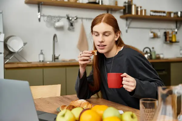 Menghadirkan Ketenteraman di Rumah Saat Hari Usai